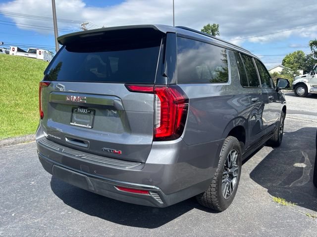 Used 2021 GMC Yukon XL AT4 w/ AT4 Premium Plus Package AWD/4WD image 9