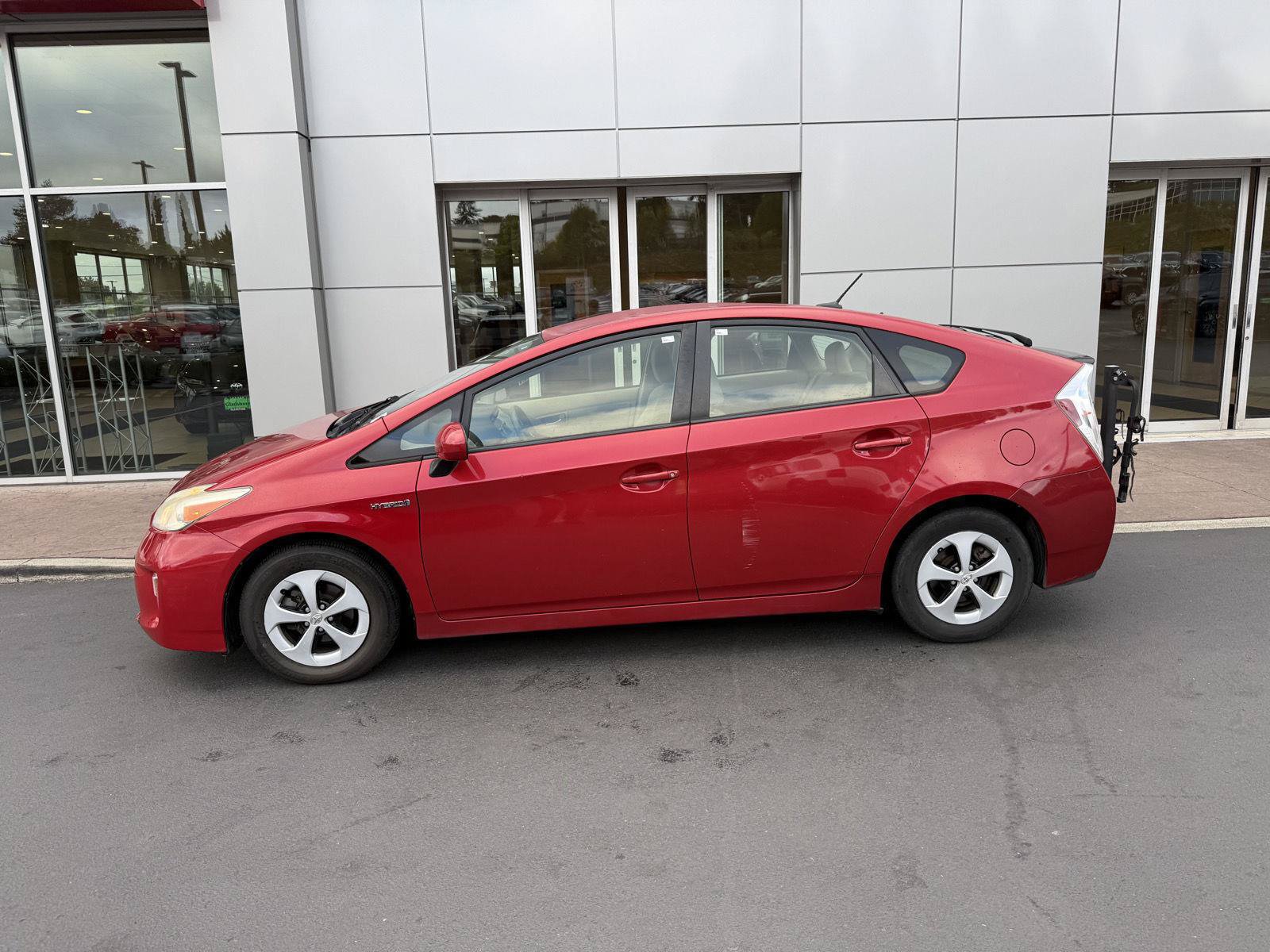 Used 2013 Toyota Prius Three FWD image 2