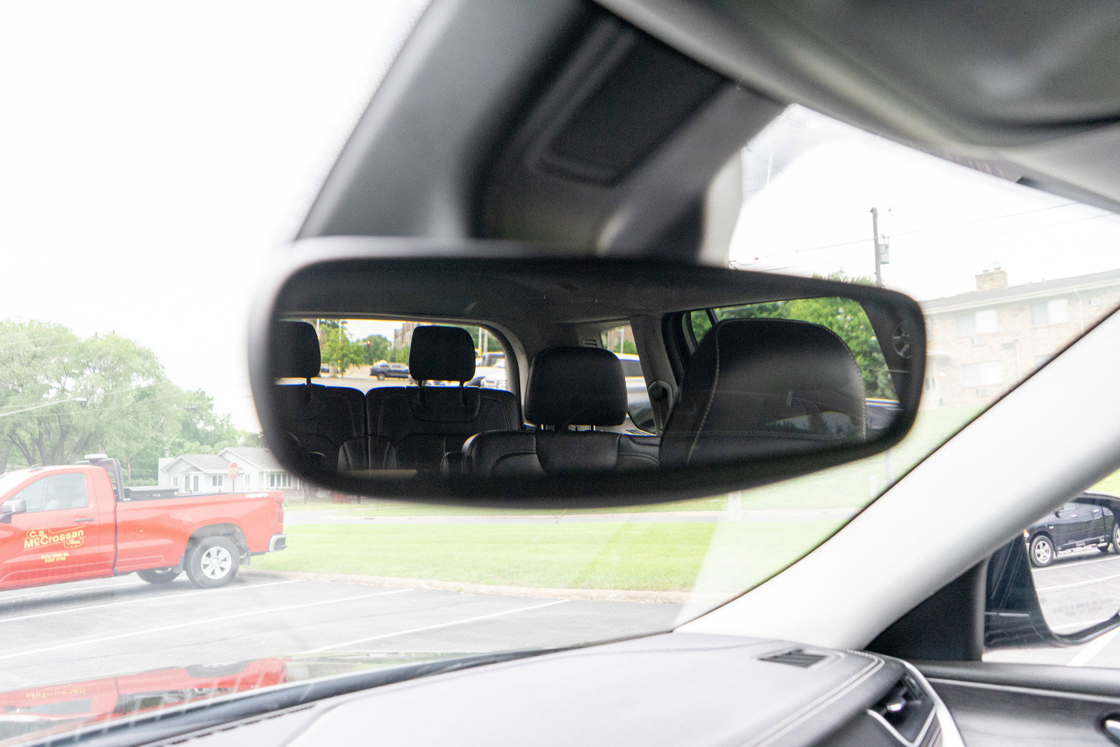 Used 2023 Jeep Grand Cherokee L Limited w/ Black Appearance Package AWD/4WD image 23