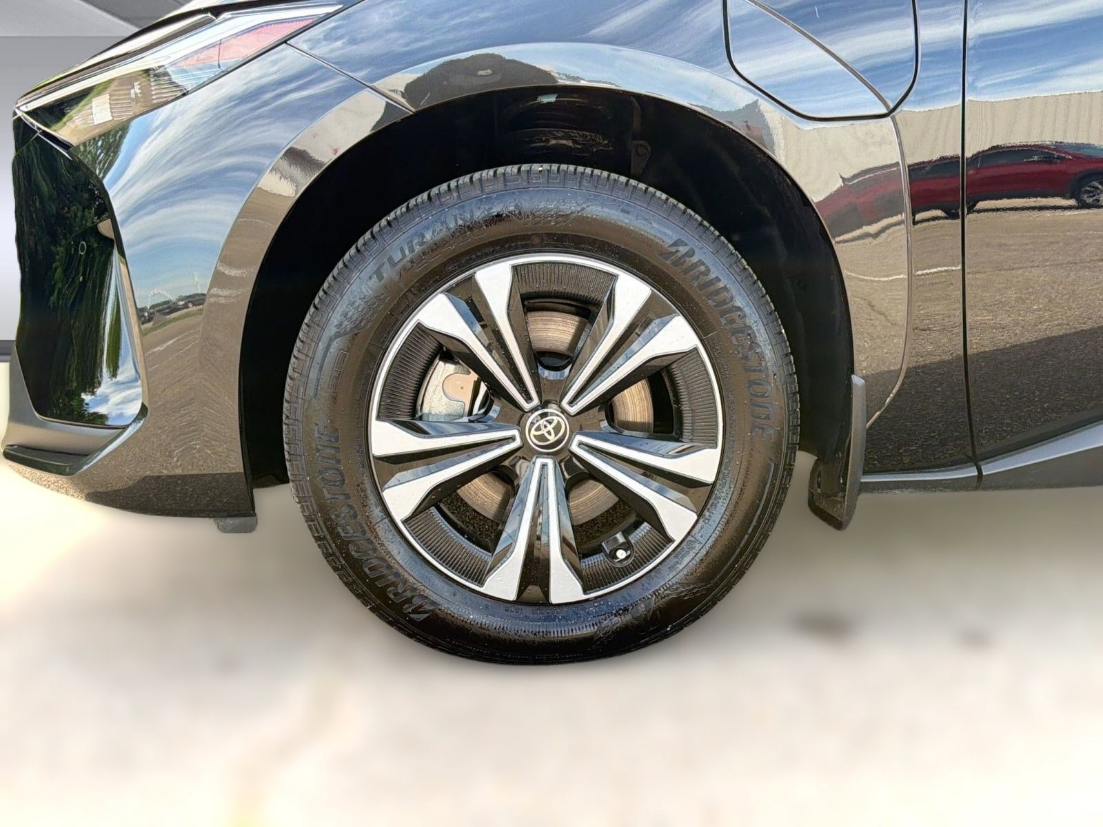 Used 2025 Toyota bZ4X FWD w/ Weather Package image 11