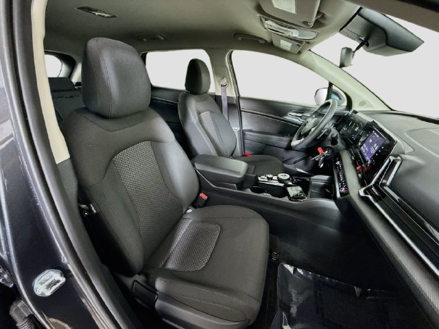 Used 2023 Kia Sportage LX AWD/4WD image 27