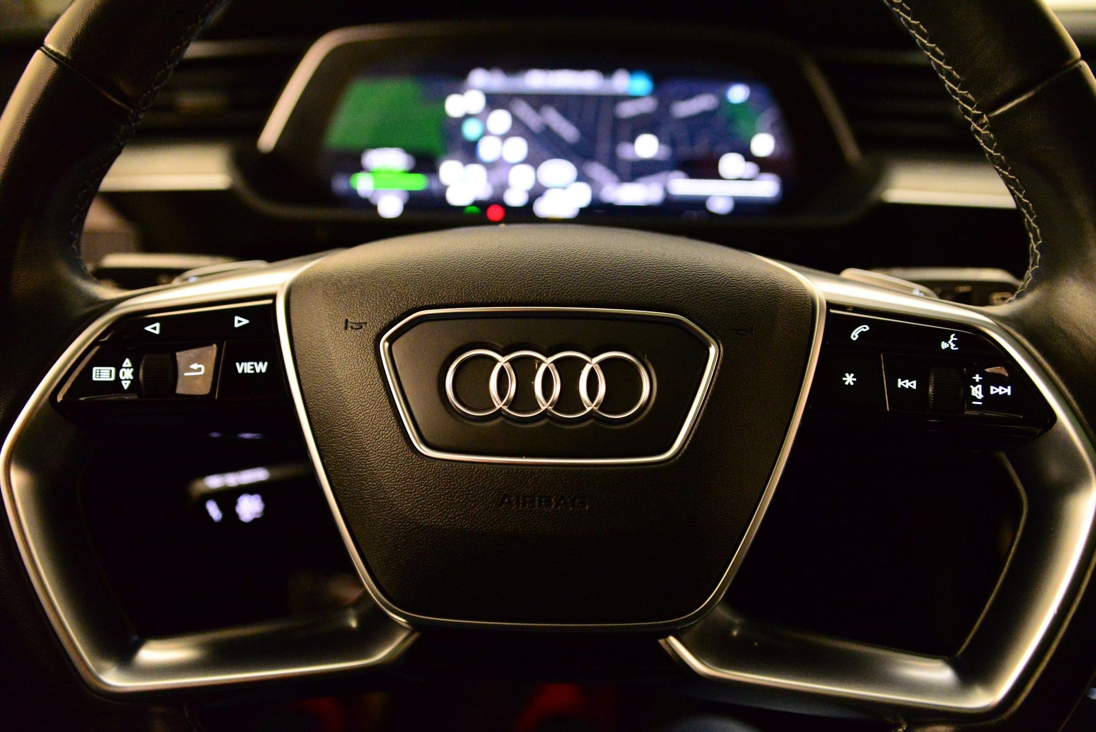 Certified 2021 Audi e-tron Premium image 14