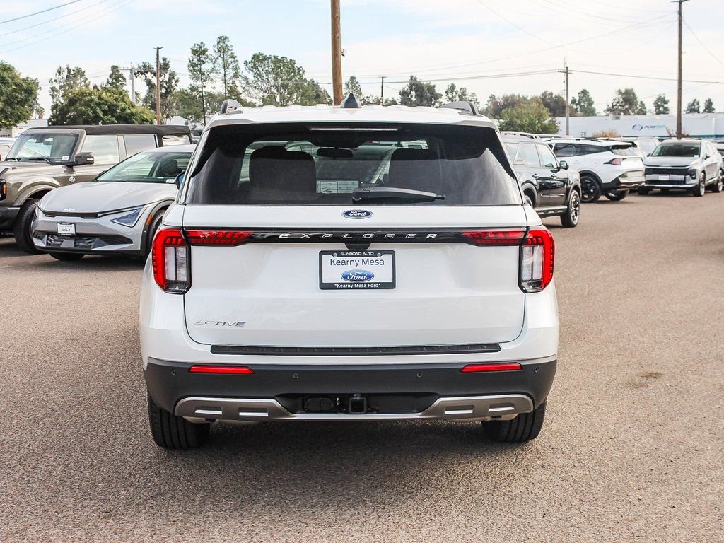 New 2026 Ford Explorer Active w/ Active Comfort Package RWD image 9