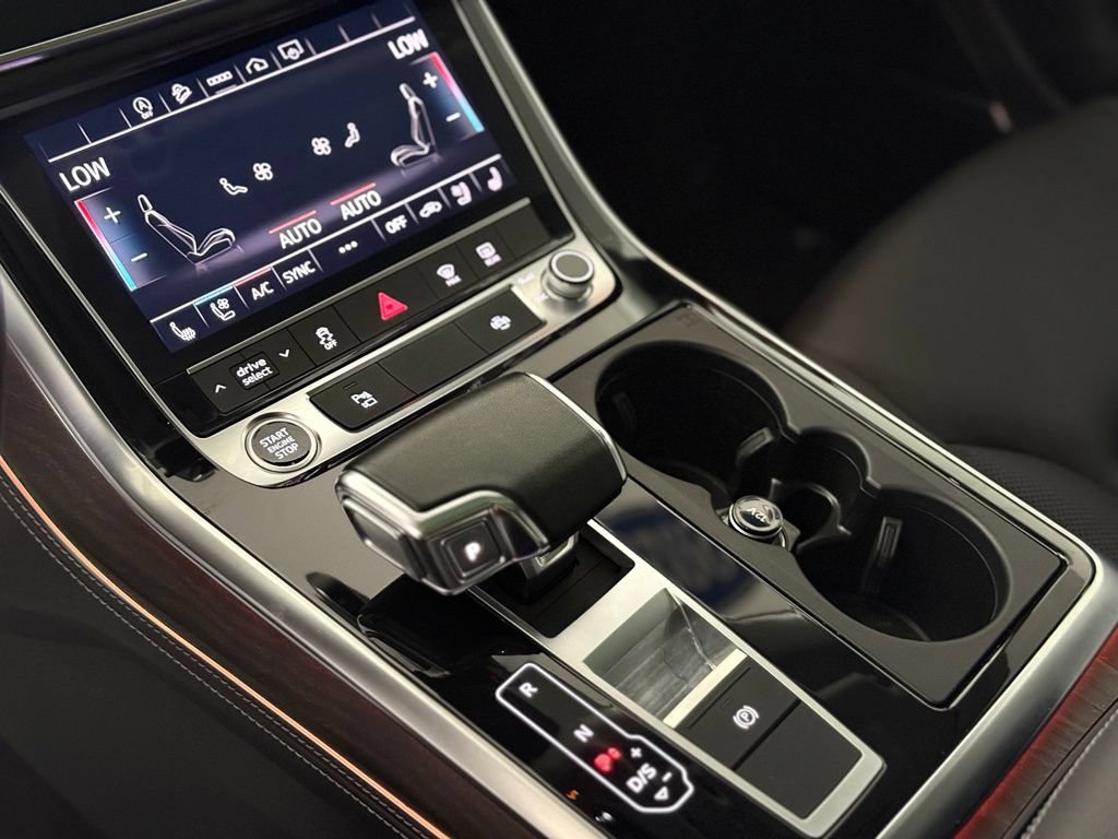 Used 2023 Audi Q8 Premium Plus AWD/4WD image 16