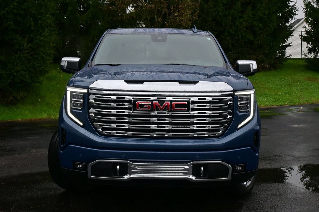 Used 2026 GMC Sierra 1500 Denali w/ Denali Reserve Package AWD/4WD image 3