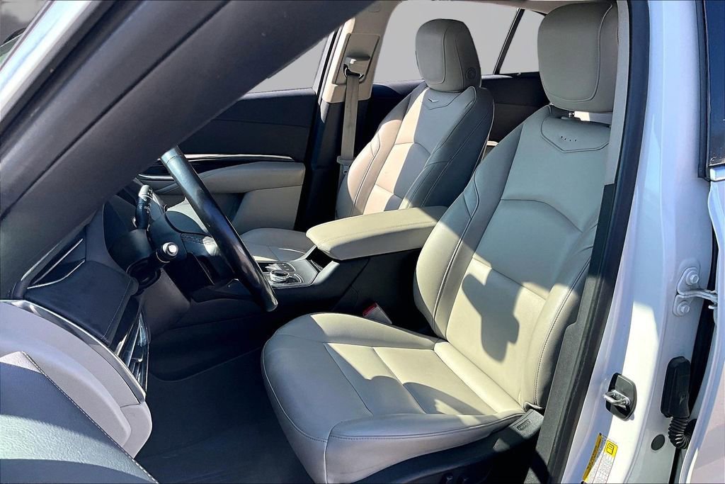 Used 2019 Cadillac XT4 Luxury w/ Trailering Package FWD image 21