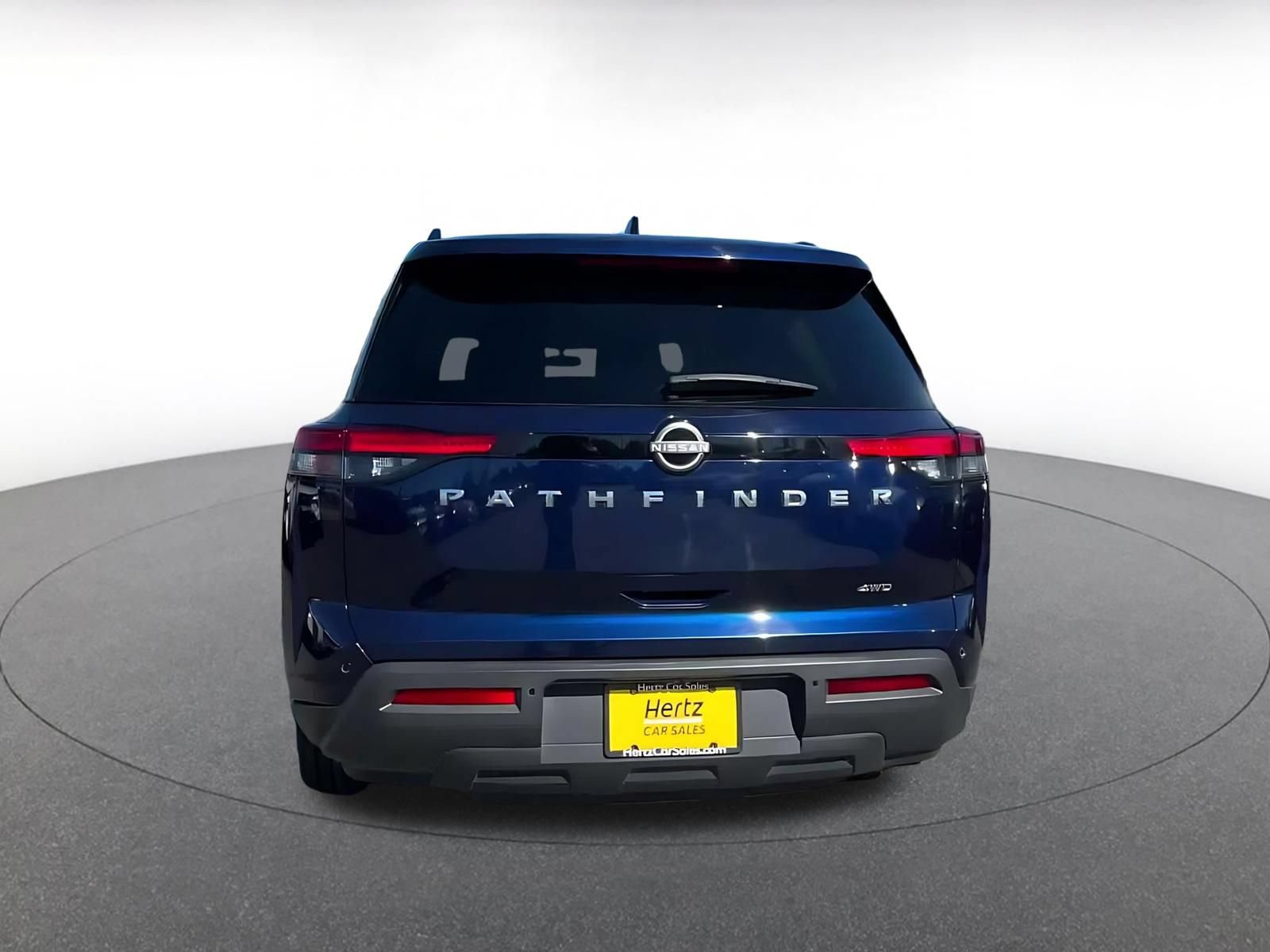 Used 2025 Nissan Pathfinder SV AWD/4WD image 10