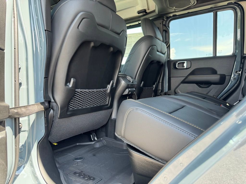 New 2025 Jeep Gladiator Sport w/ Premium Package image 26