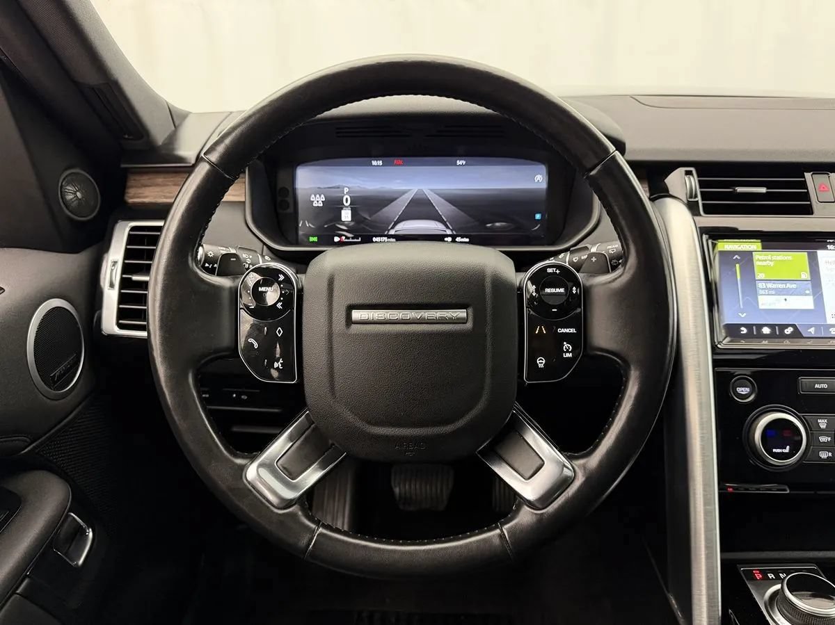 Used 2020 Land Rover Discovery HSE AWD/4WD image 12