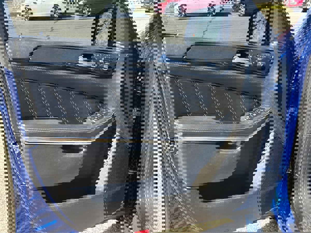 Used 2019 Mercedes-Benz GLS 63 AMG 4MATIC w/ AMG Night Styling Package image 15