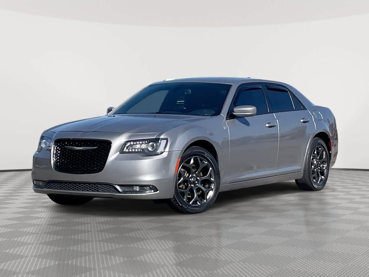 Used 2018 Chrysler 300 S AWD/4WD image 1