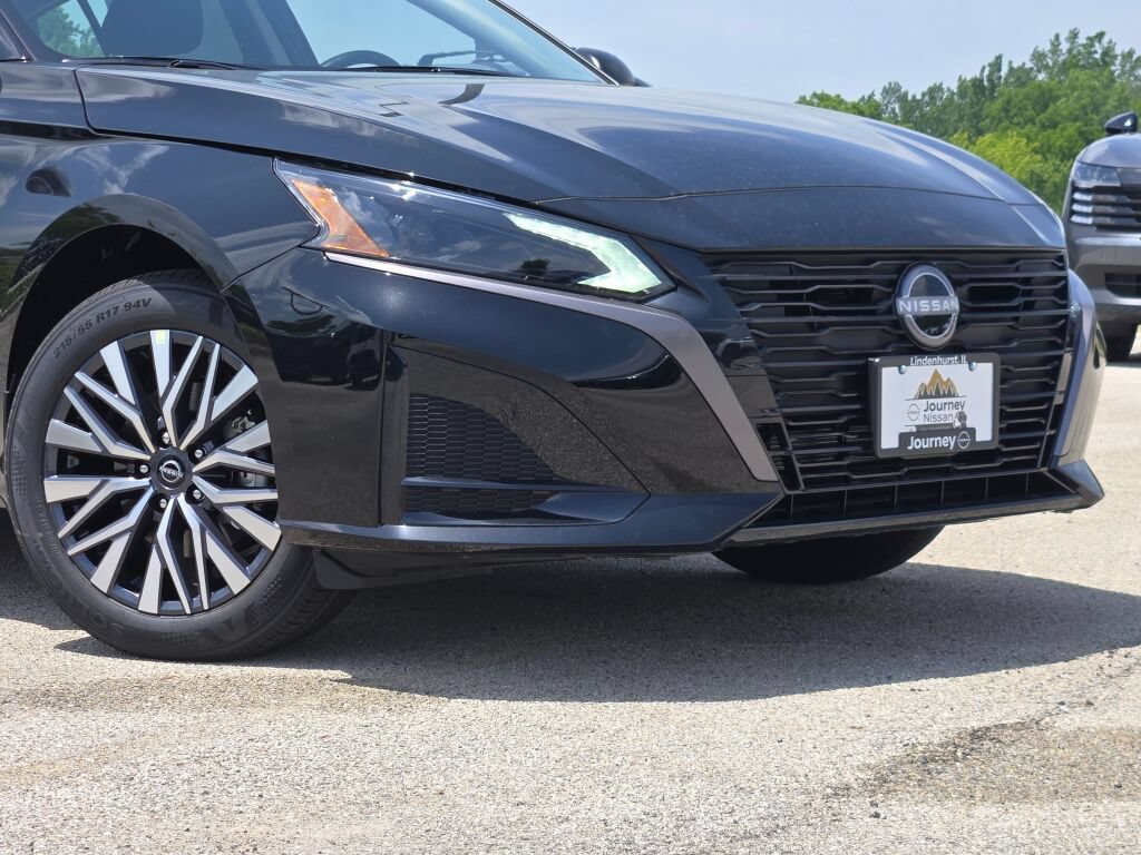 New 2026 Nissan Altima 2.5 SV AWD/4WD image 2