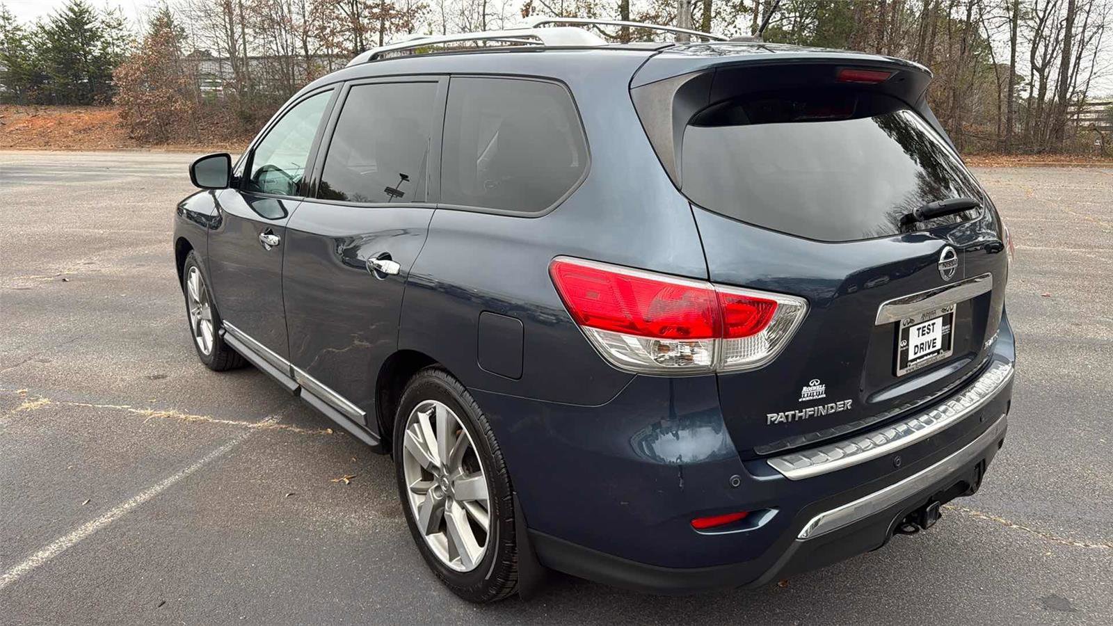 Used 2016 Nissan Pathfinder Platinum image 7