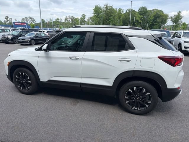 Used 2023 Chevrolet TrailBlazer LT w/ Convenience Package FWD image 12