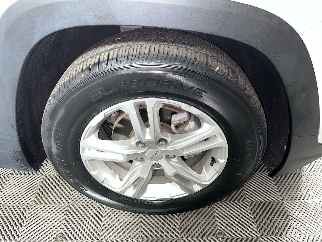 Used 2022 GMC Terrain SLE FWD image 10