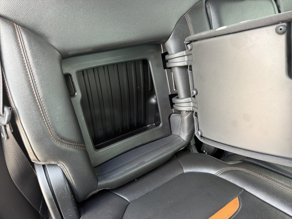 Used 2021 GMC Sierra 1500 AT4 w/ Technology Package image 38