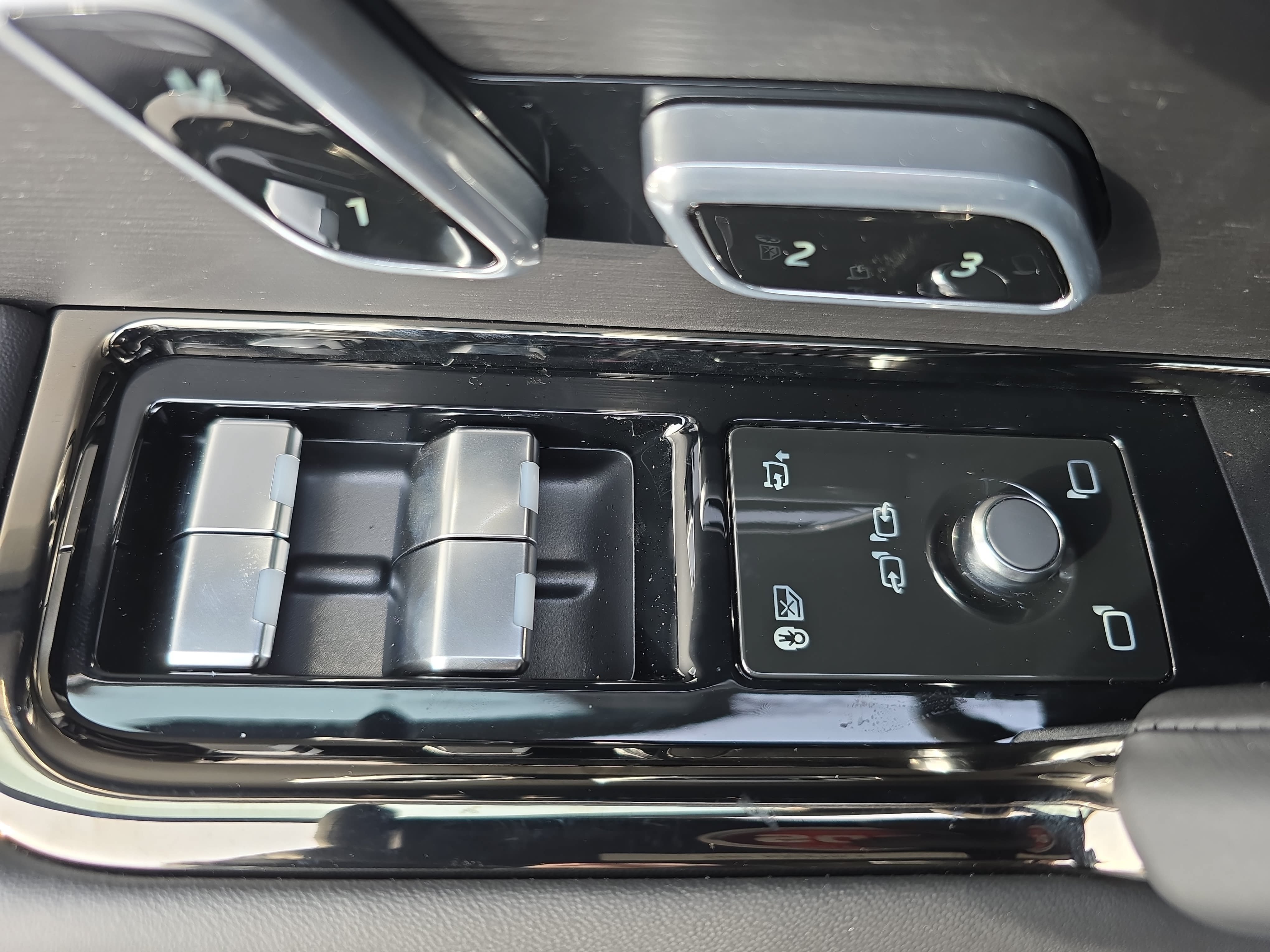 New 2026 Land Rover Range Rover Sport Dynamic SE AWD/4WD image 28