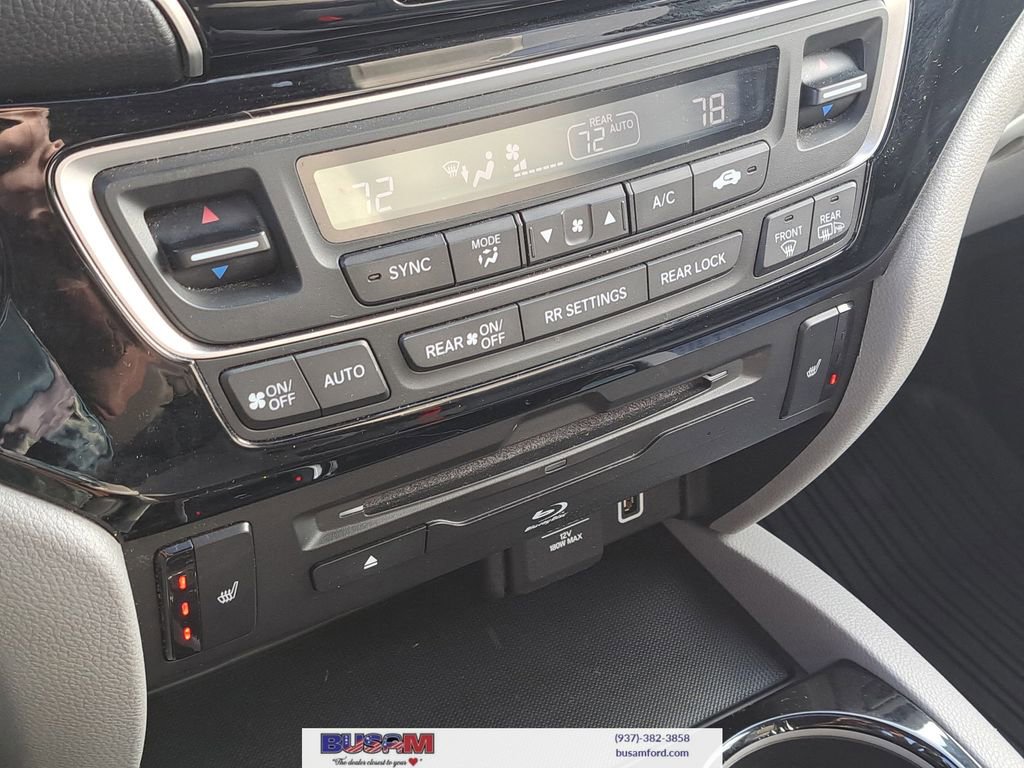 Used 2019 Honda Pilot Touring image 18