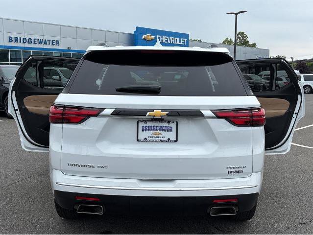 Used 2023 Chevrolet Traverse Premier w/ LPO, Floor Liner Package AWD/4WD image 12