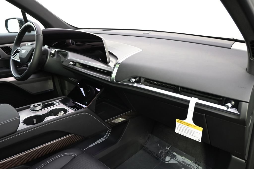 New 2027 Cadillac Vistiq Luxury w/ LPO, Floor Liner Package AWD/4WD image 15