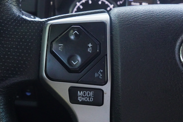 Used 2023 Toyota 4Runner Limited AWD/4WD image 14