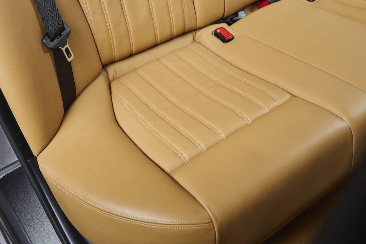 Used 2003 BMW M5 image 57