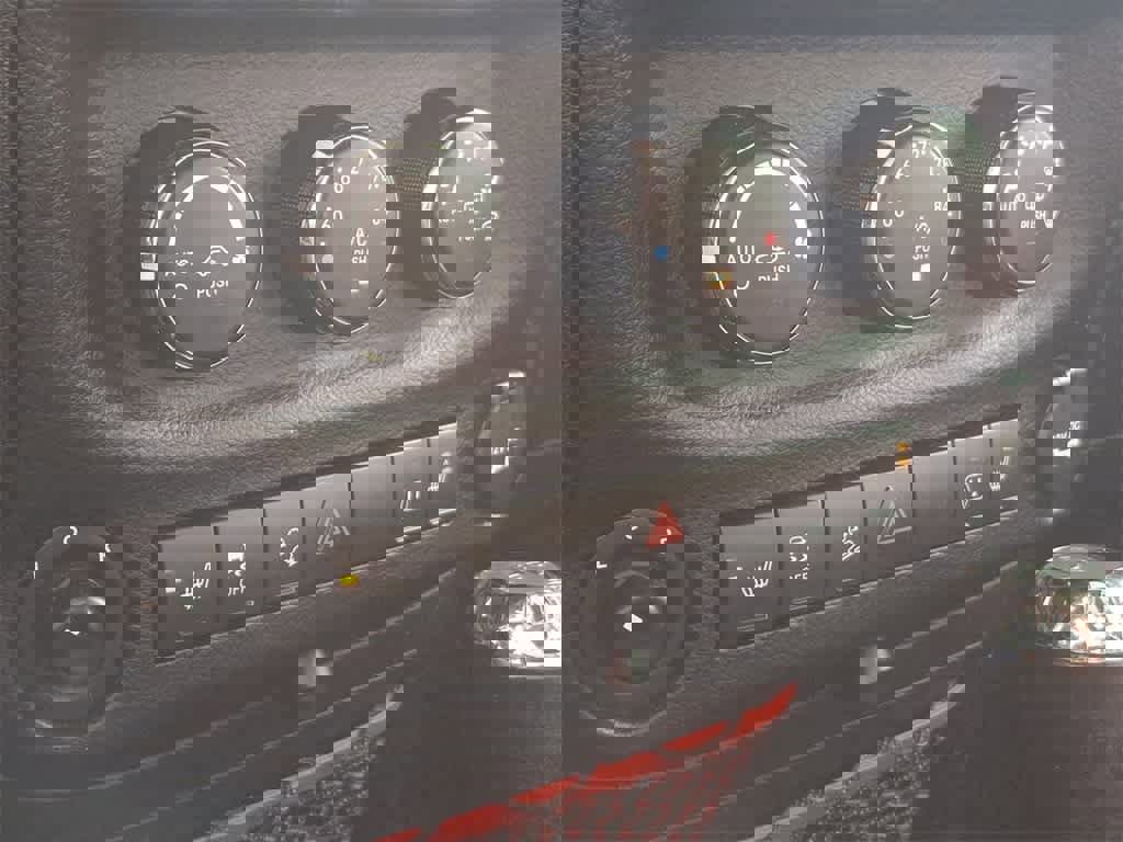 Used 2017 Jeep Wrangler Unlimited Rubicon image 24