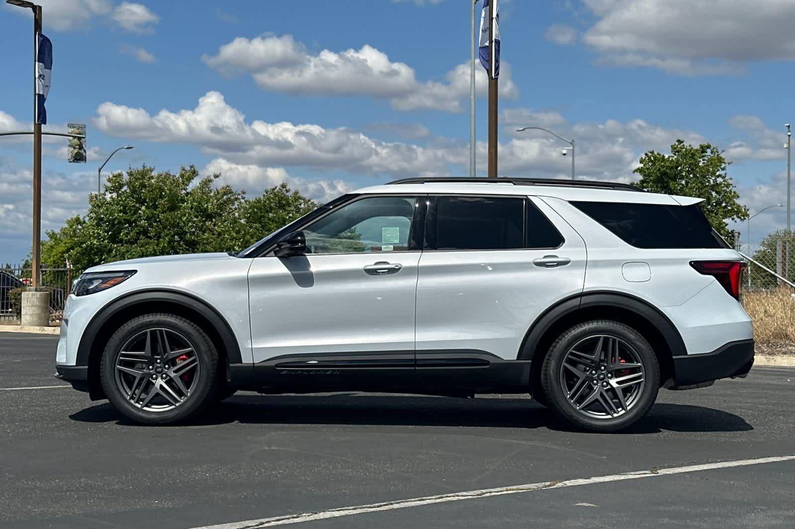 New 2026 Ford Explorer ST w/ Sun And Sound Package AWD/4WD image 5