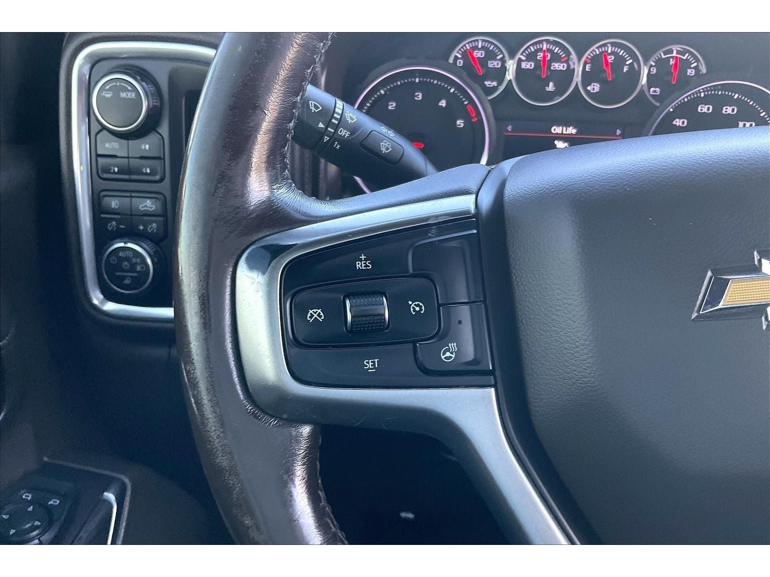 Used 2021 Chevrolet Silverado 2500 LTZ AWD/4WD image 20