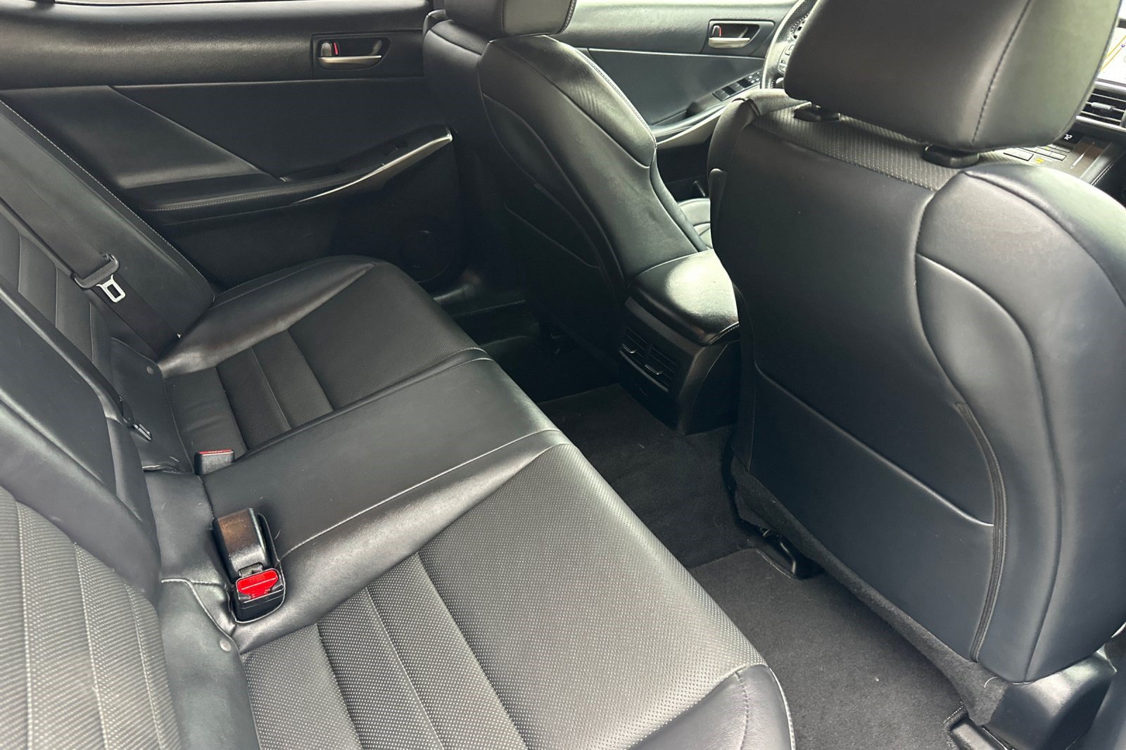 Used 2019 Lexus IS 350 F Sport w/ F Sport Package RWD image 29