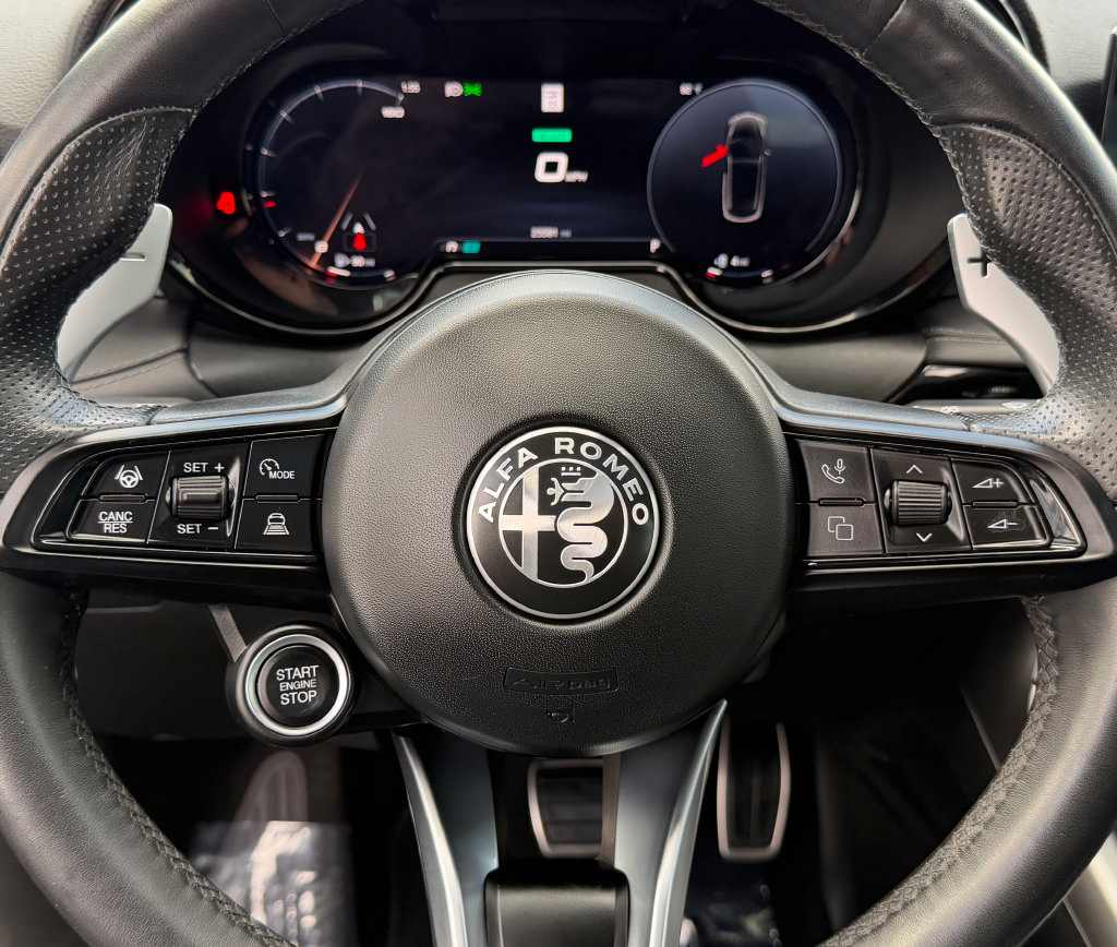 Used 2024 Alfa Romeo Tonale Veloce AWD/4WD image 38