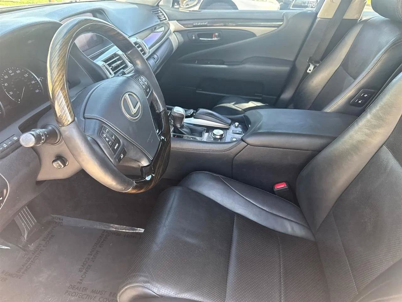 Used 2014 Lexus LS 460 w/ Comfort Package RWD image 36