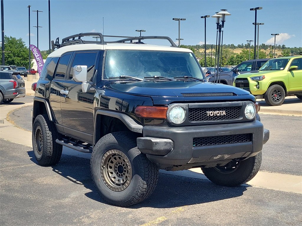 Used 2013 Toyota FJ Cruiser 4WD image 2
