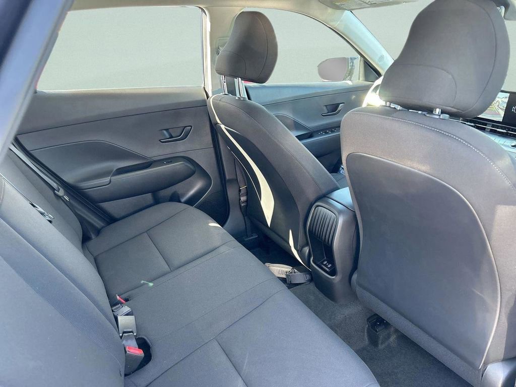New 2026 Hyundai Kona SE image 21