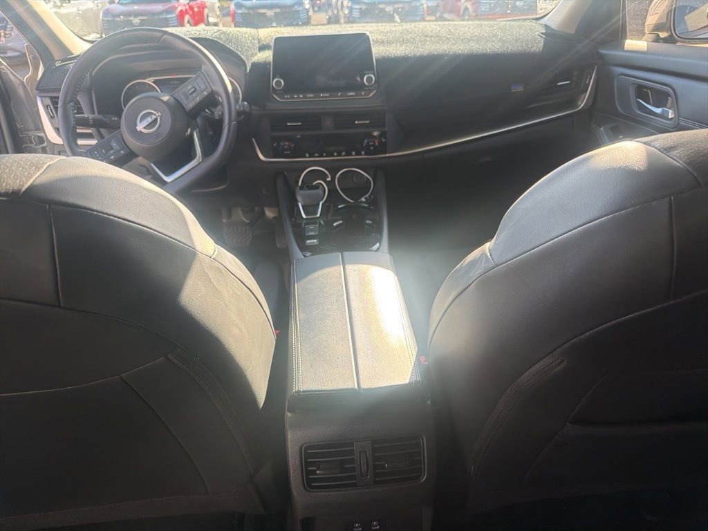 Certified 2024 Nissan Rogue SV w/ SV Premium Package FWD image 11