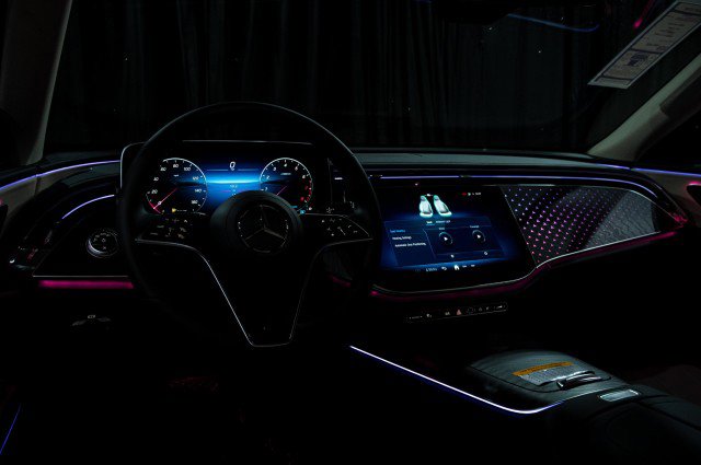 Certified 2025 Mercedes-Benz E 350 Sedan image 17