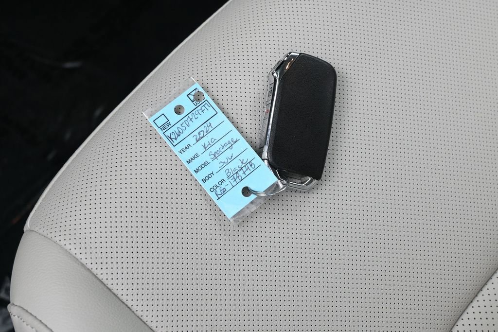 Used 2024 Kia Sportage EX AWD/4WD image 18