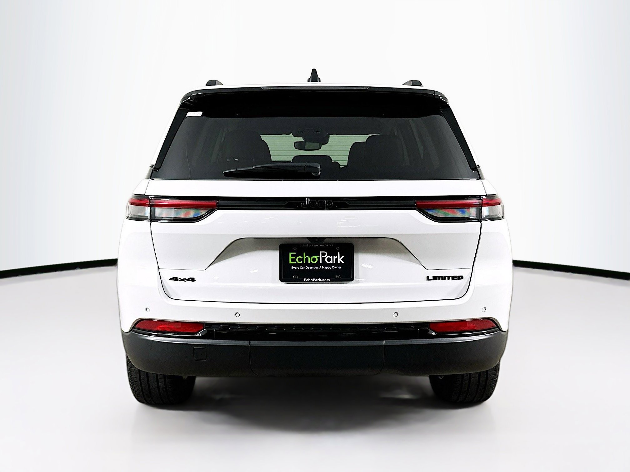 Used 2023 Jeep Grand Cherokee Limited w/ Black Appearance Package image 7