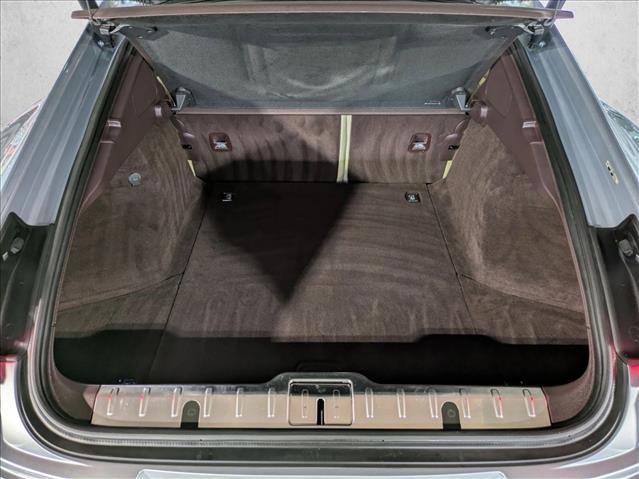 Used 2020 Porsche Panamera image 7