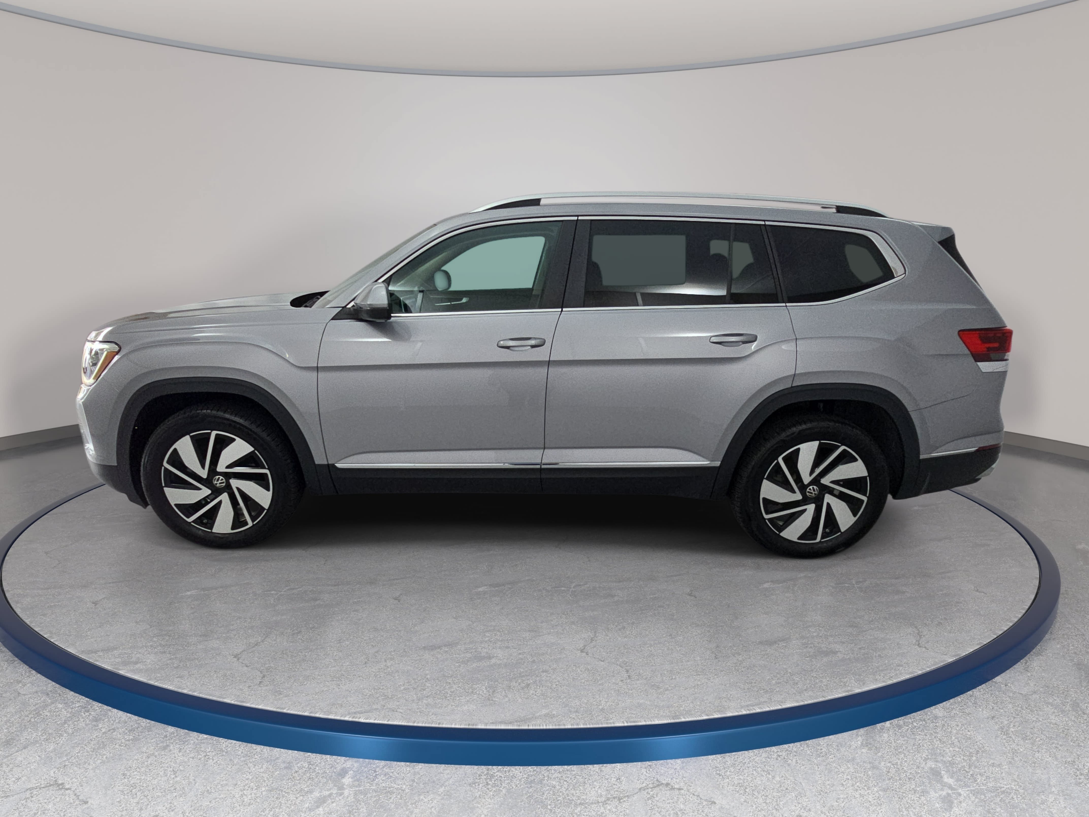 Certified 2025 Volkswagen Atlas SEL AWD/4WD image 8