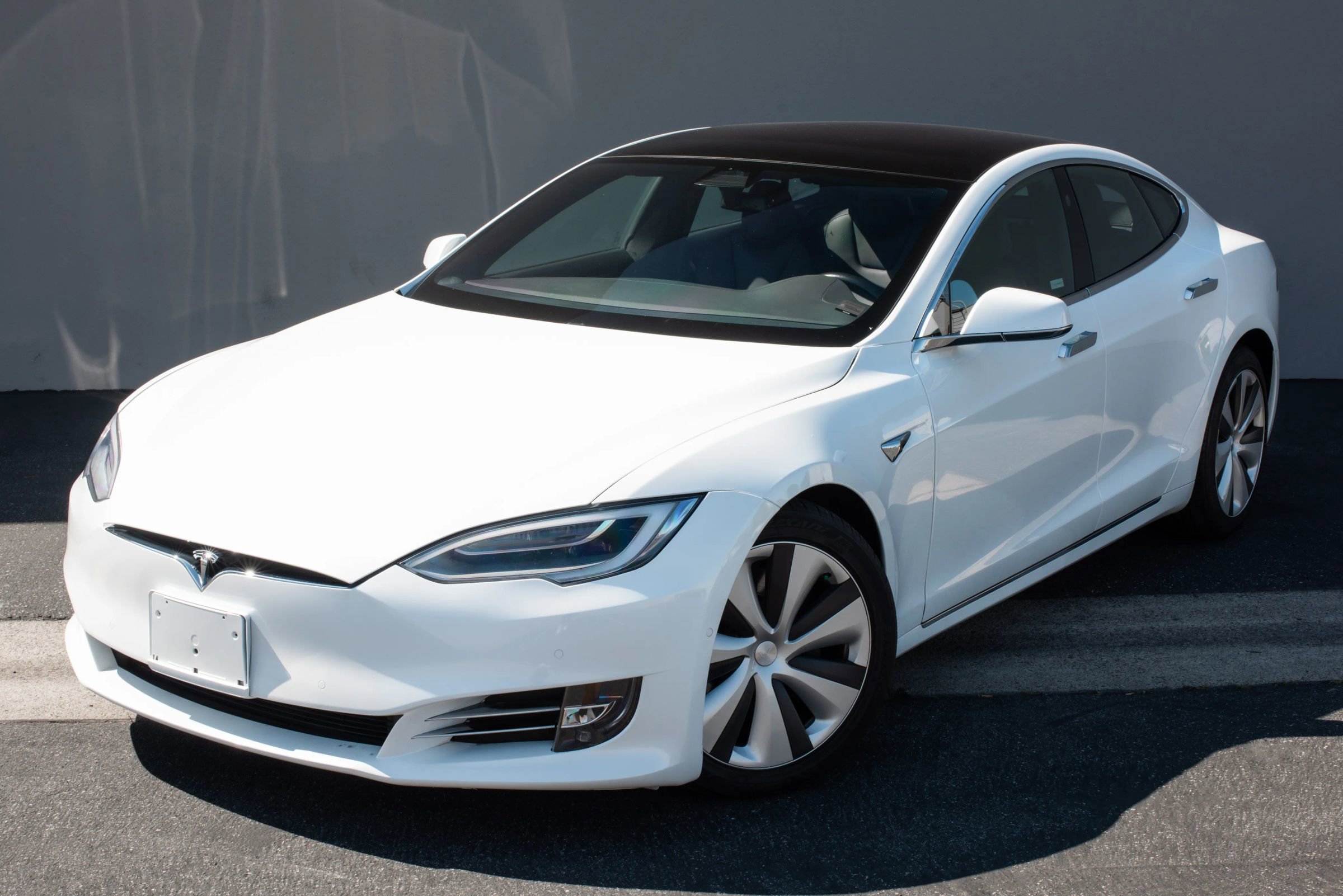 Used 2021 Tesla Model S Long Range Plus image 2