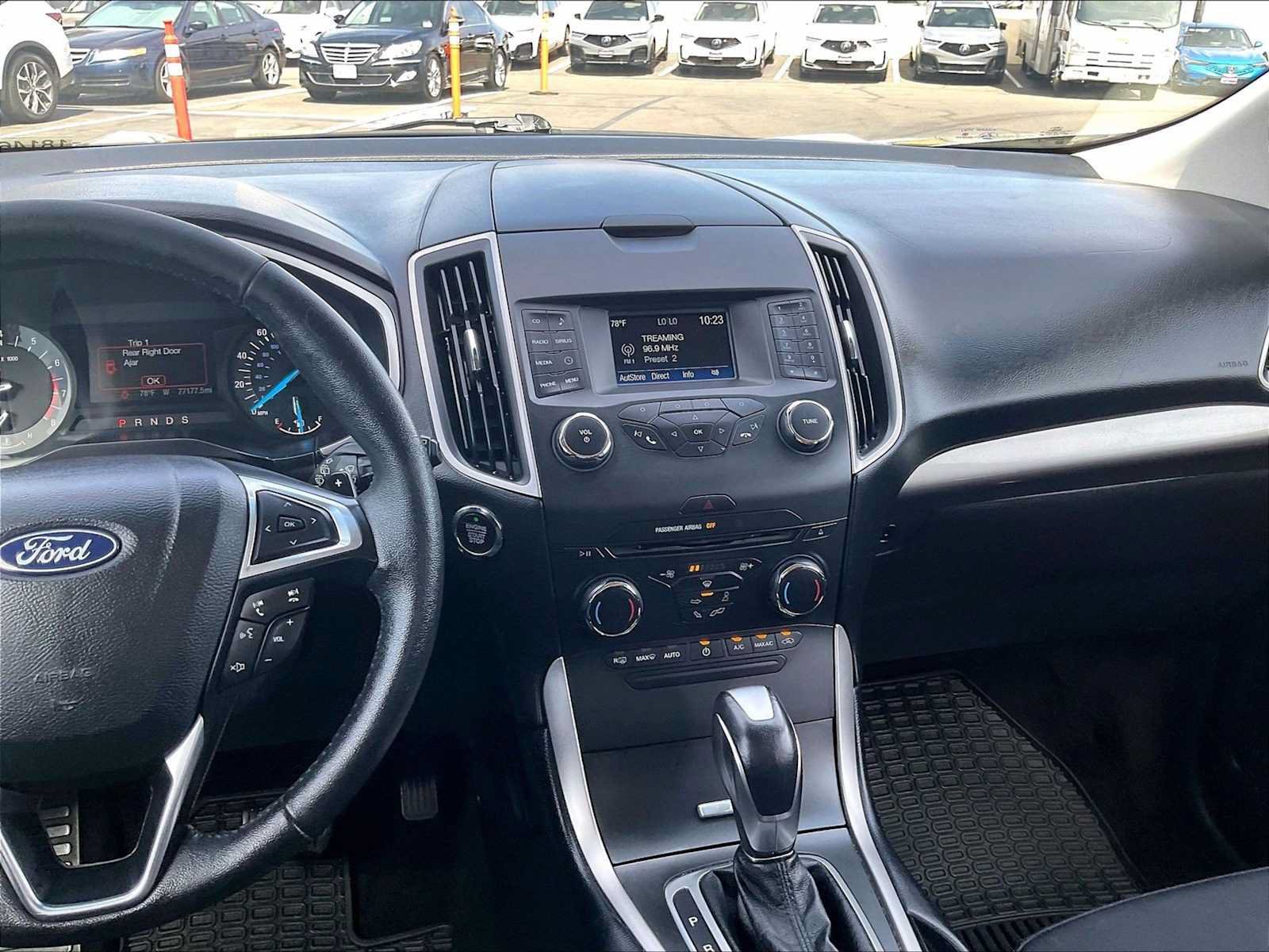 Used 2018 Ford Edge SEL FWD image 9