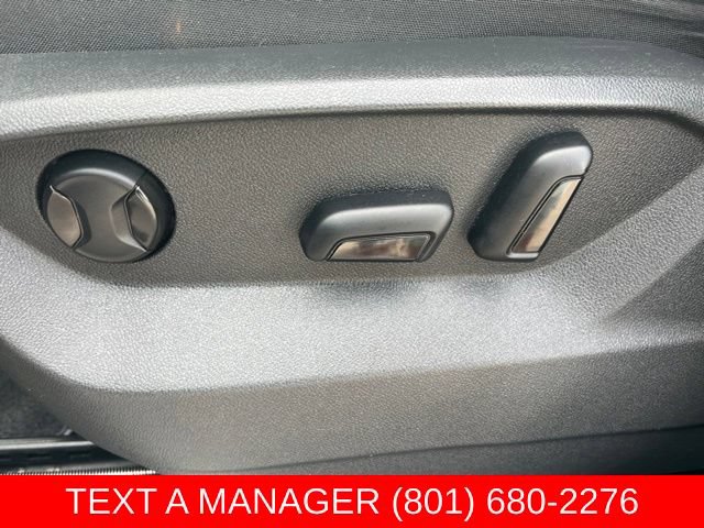 Used 2024 Volkswagen Atlas SE AWD/4WD image 16