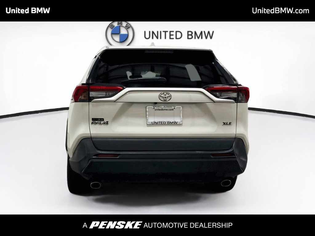 Used 2021 Toyota RAV4 XLE Premium FWD image 6