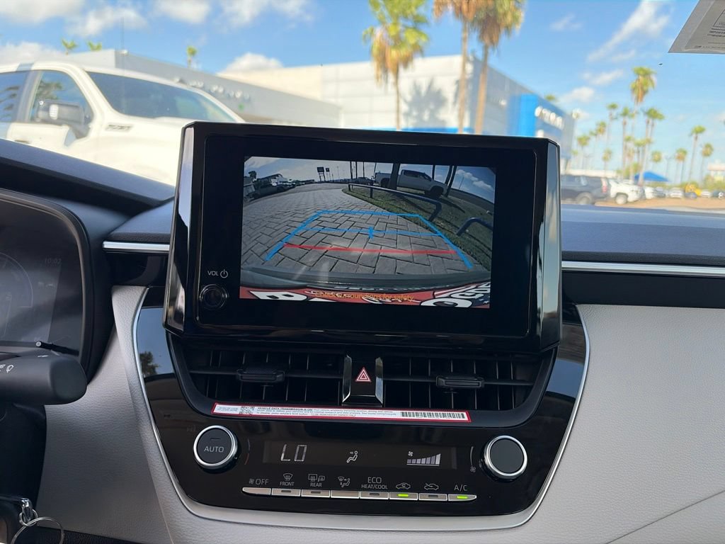 Used 2026 Toyota Corolla LE FWD image 12