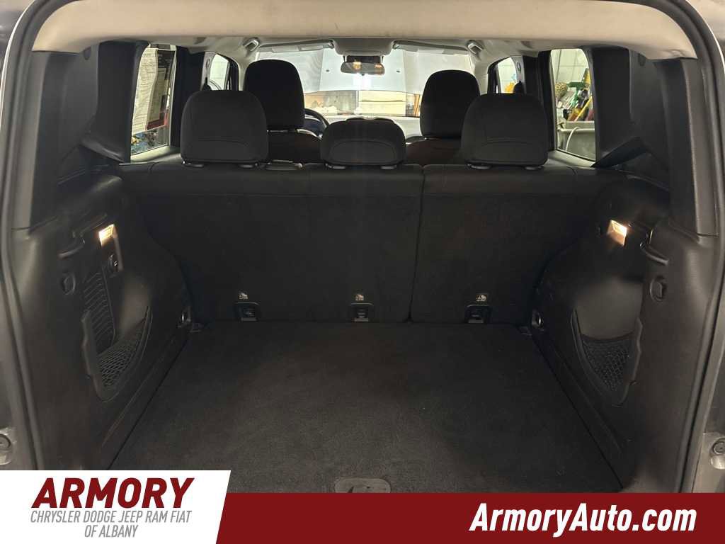 Used 2016 Jeep Renegade Latitude image 26