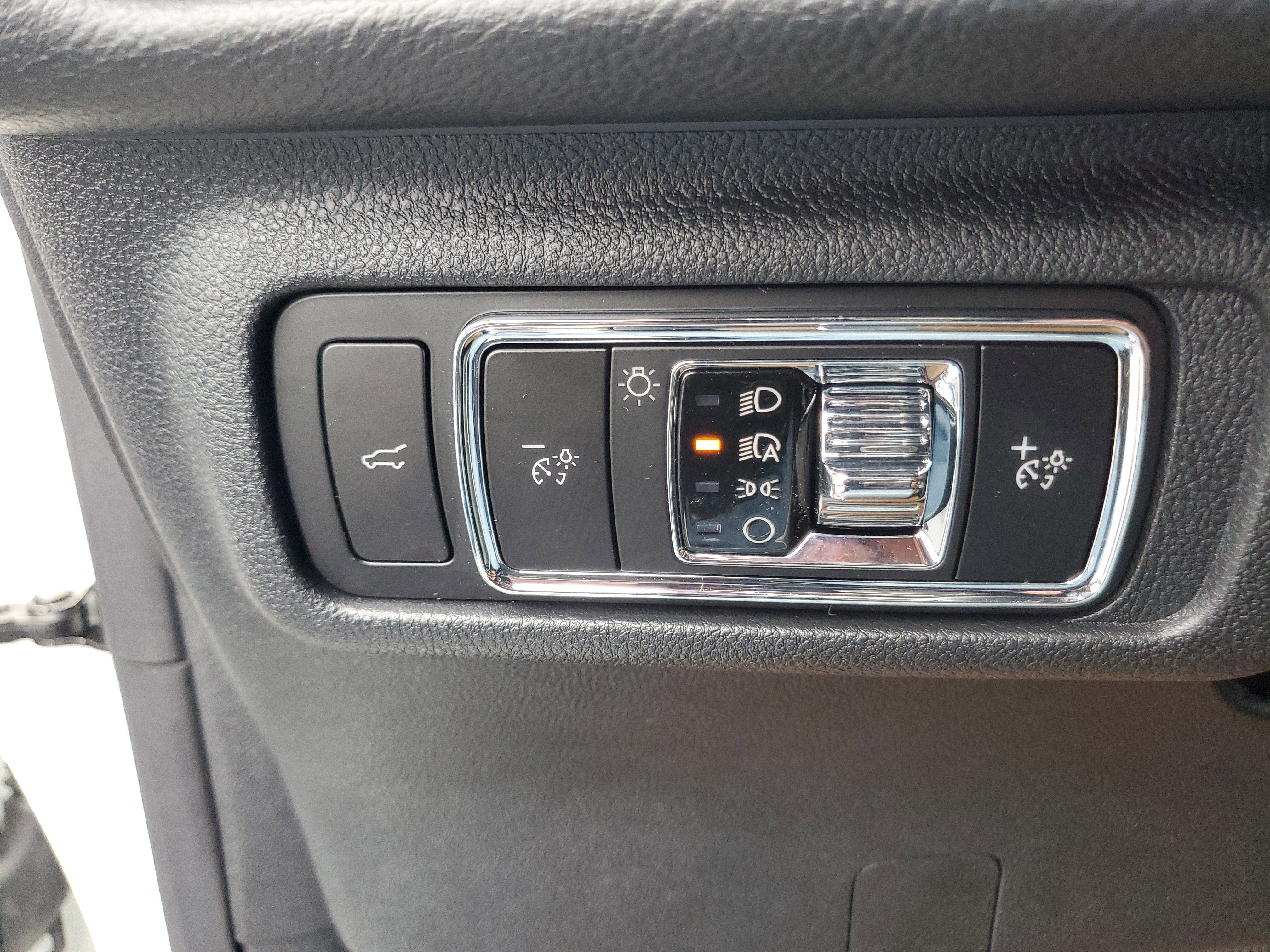 New 2026 Lincoln Corsair Premiere image 13