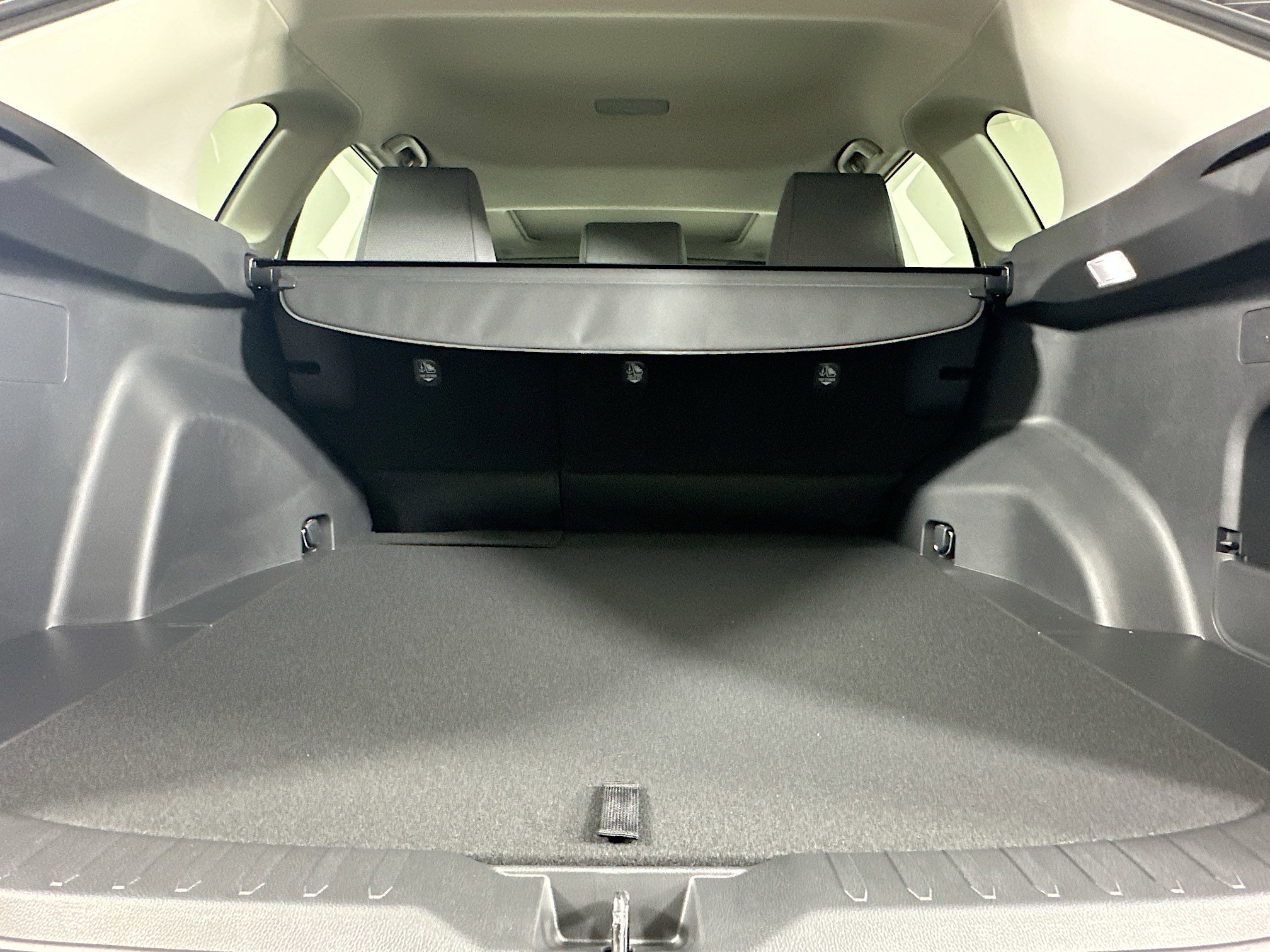 Used 2025 Toyota RAV4 XLE w/ Convenience Package image 30