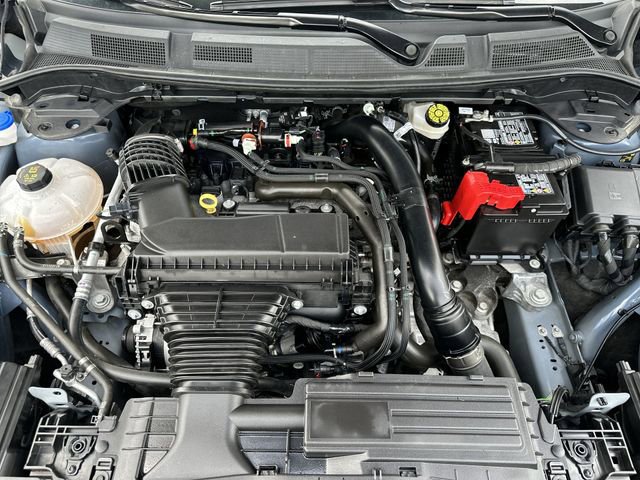 Used 2025 Lincoln Corsair AWD image 19