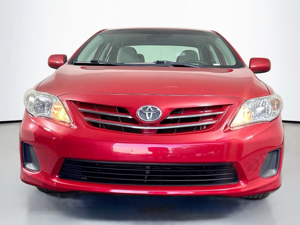 Used 2013 Toyota Corolla LE FWD image 2